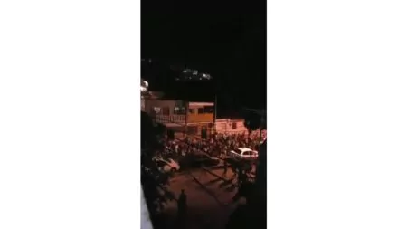 Venezolanos protestan por segunda noche consecutiva contra Maduro