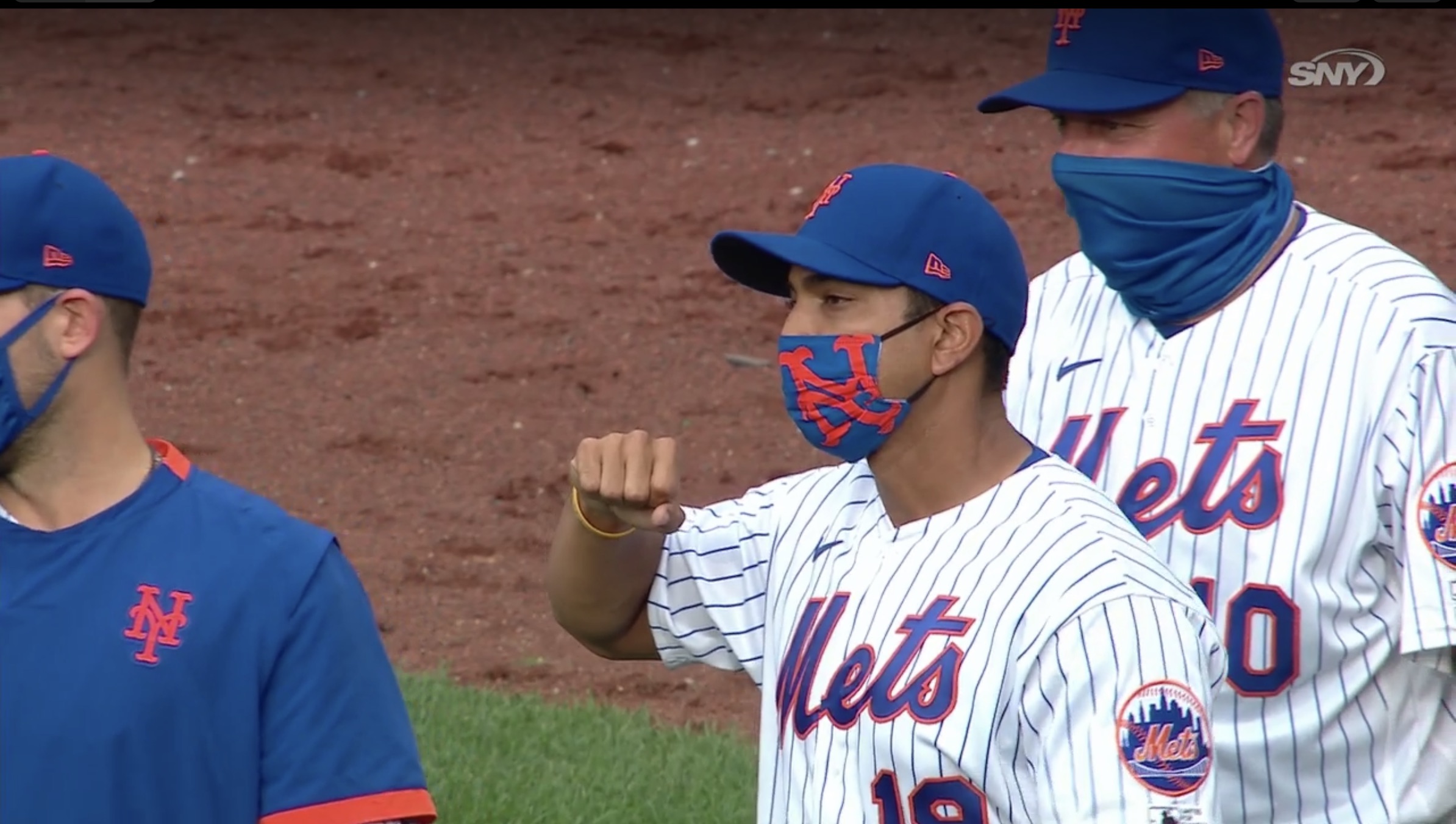 Luis Rojas hace historia en su debut como dirigente de Mets