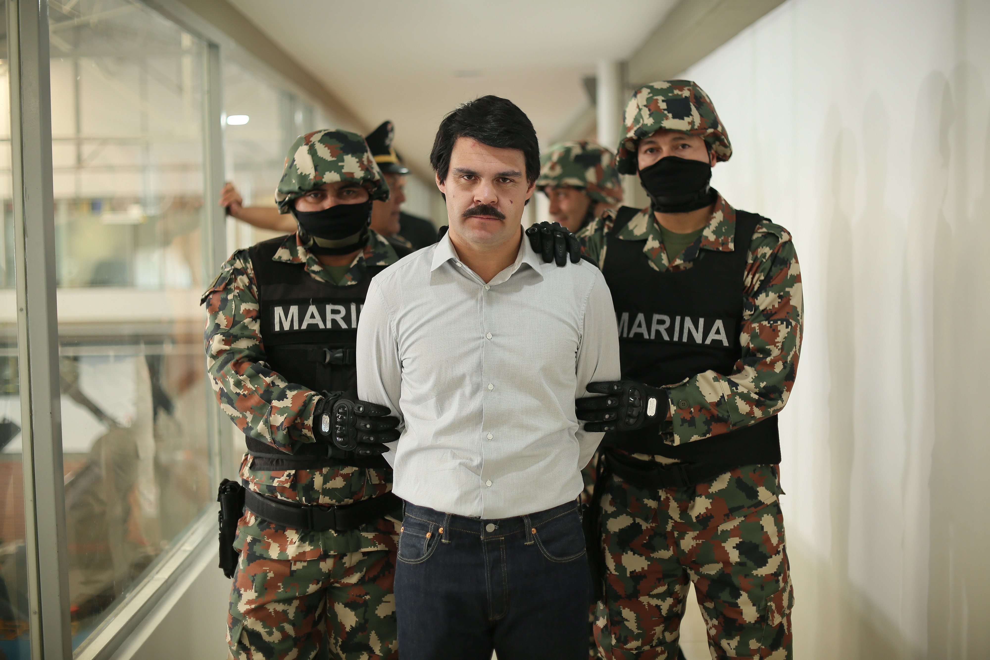 Marco de la O y Humberto Busto muestran paralelismos del poder en "El Chapo"