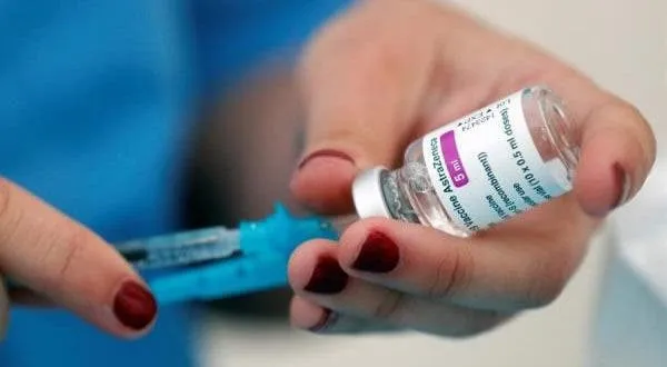 OMS ve posible pero no confirmado el vínculo entre AstraZeneca y los trombos