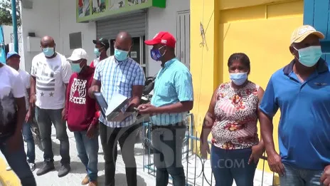 SJM: cebolleros denuncian falta de pago
