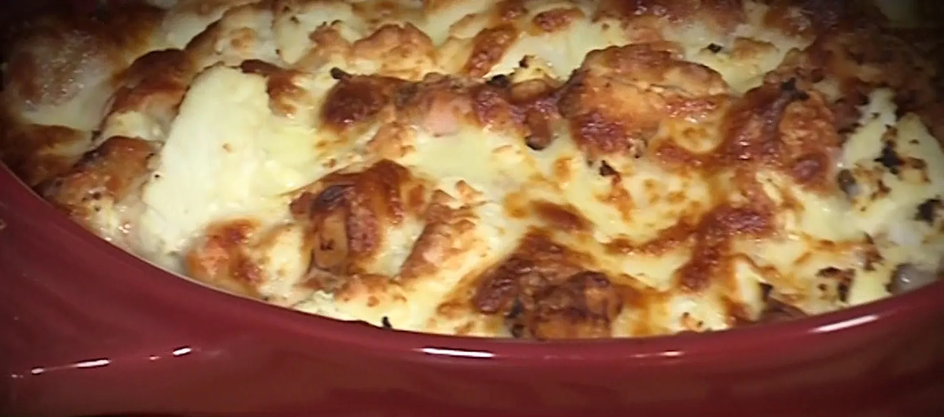 Prepara un pastel de pollo con la chef Katherine Peña