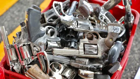 Gobierno destruye las primeras 803 armas de fuego recuperadas en “Mi País Seguro”