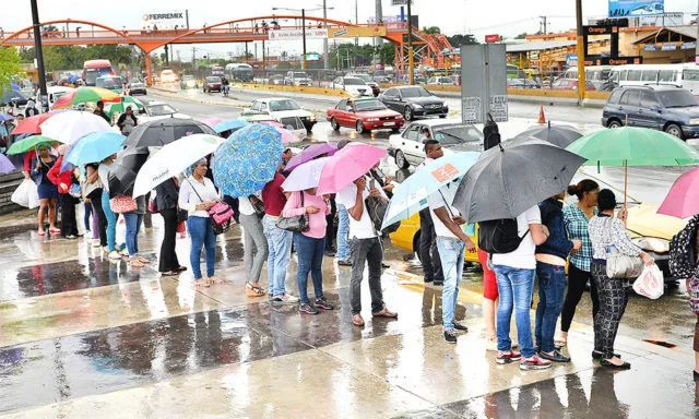 Vaguada provocará nublados y chubascos dispersos en la tarde, dice Onamet