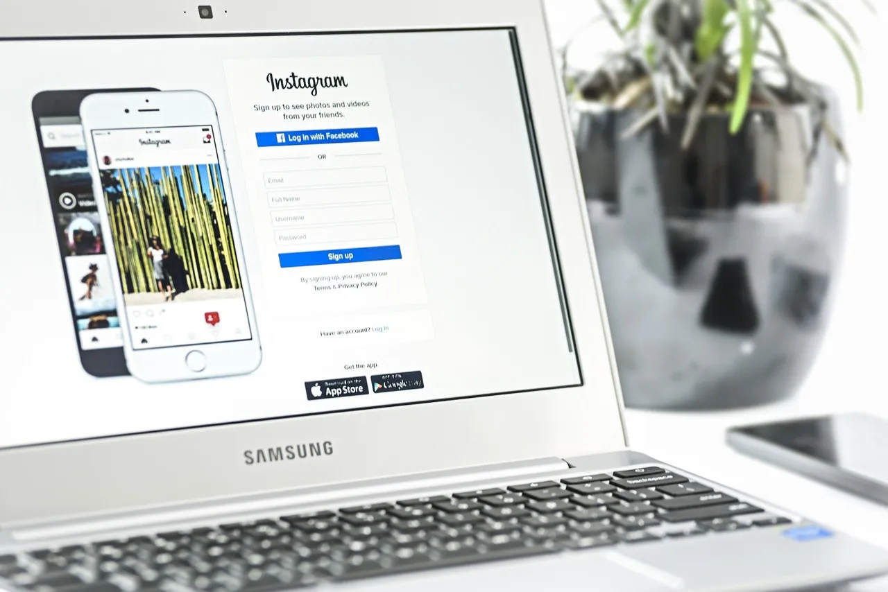 Aprende a vincular Facebook e Instagram con el Centro de cuentas de Meta