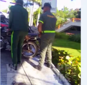 Hombre denuncia agentes del  INTRANT lo despojaron de su motor con documentos al día
