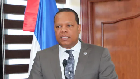Alcántara resalta liderazgo del presidente Abinader frente a crisis migratoria haitiana