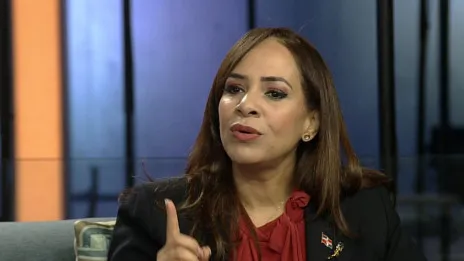 «Yo soy la única que no tengo cola que me pisen», dice aspirante presidencial por el PLD