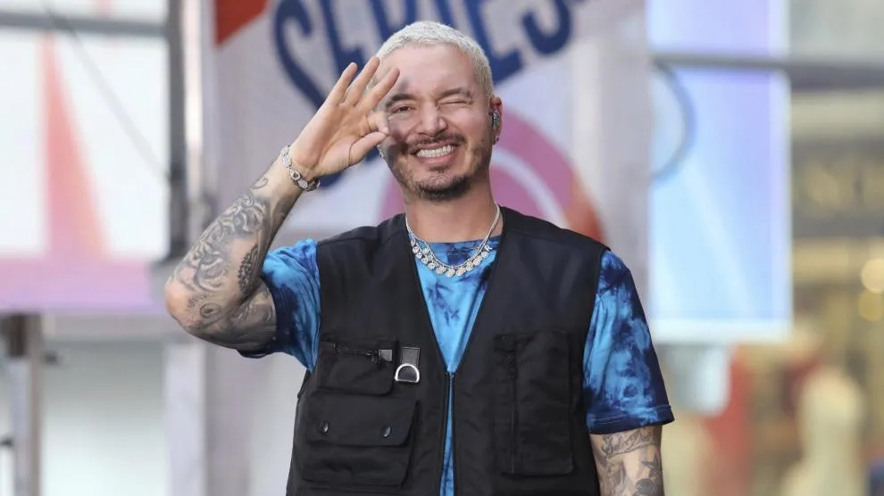 “Amarrao”: La innovadora fusión de Max Santos y El Real Soprano que reinventa la bachata