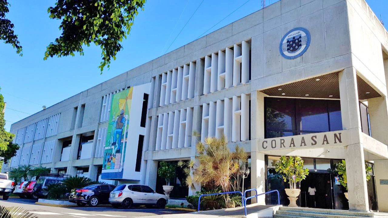 Coraasan indemniza a afectados de avería en Bella Vista