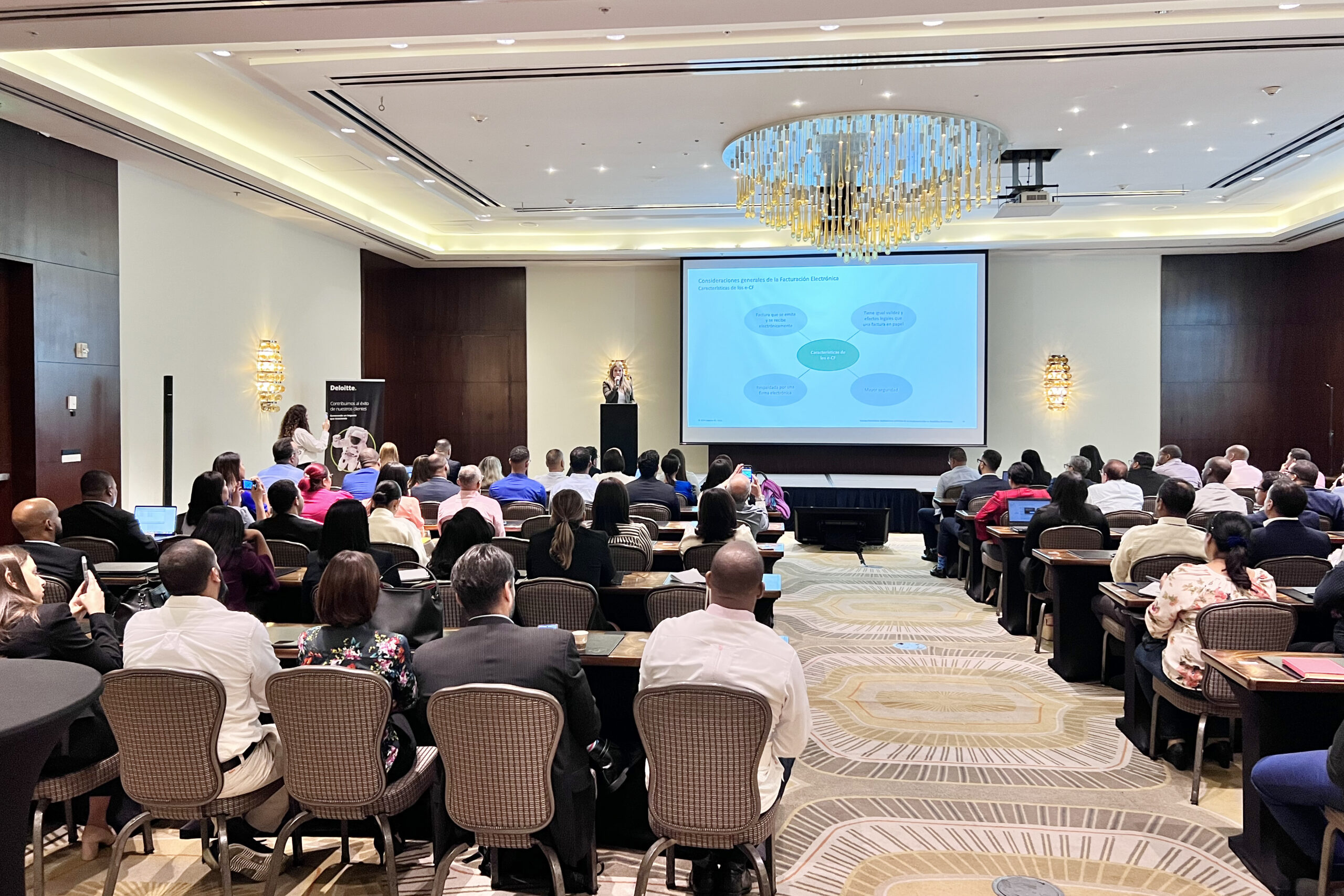Deloitte realizó seminario sobre las implicaciones de la facturación electrónica en RD