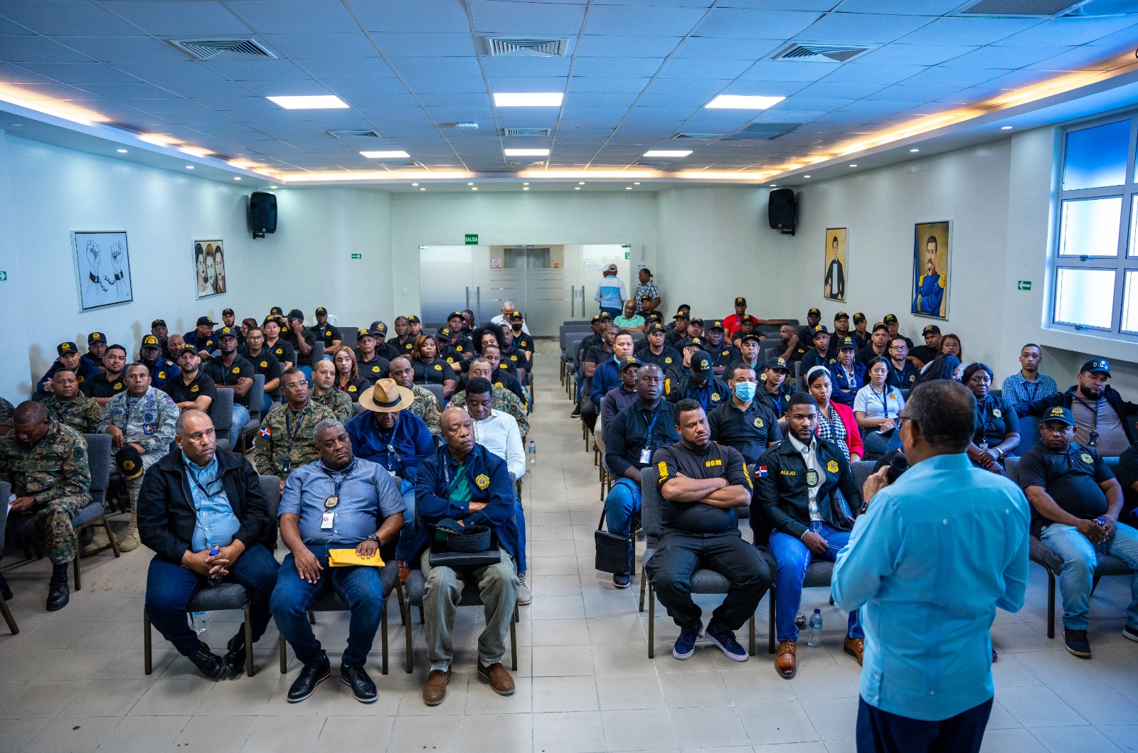 Migración anuncia reforzamiento del personal de interdicción para contrarrestar entrada de ilegales