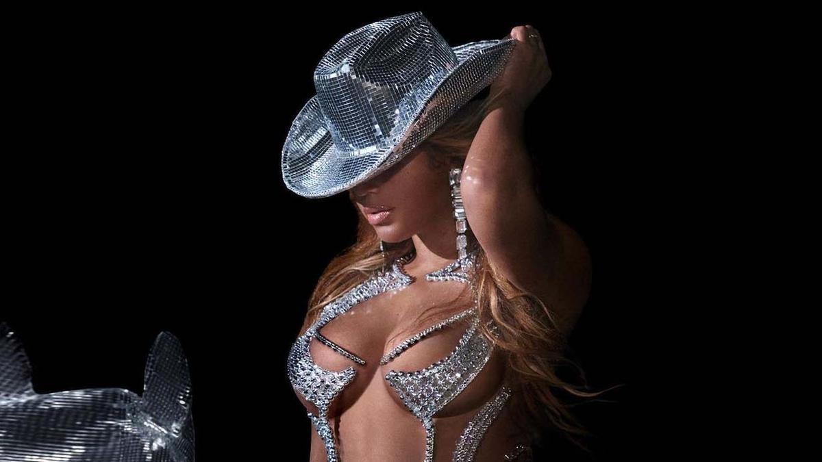 Beyonce apuesta por diseño español y auriculares de diamantes en el inicio de su gira