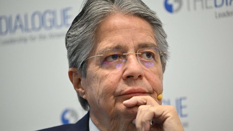 Presidente de Ecuador se recupera con éxito tras  operación en la próstata