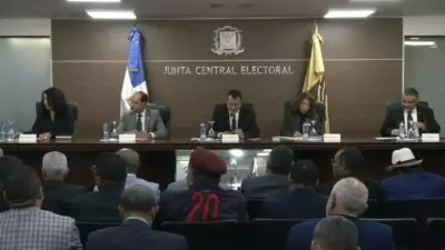 JCE comprará 12,000 laptops para usar en elecciones del 2024 junto a escáneres