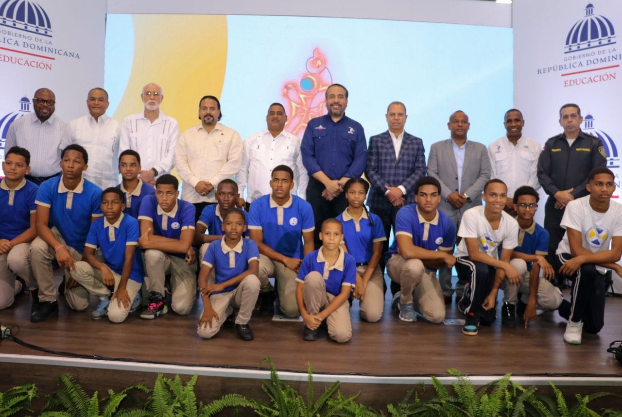 INEFI da a conocer logo y línea gráfica de los X Juegos Escolares Nacionales Barahona 2023