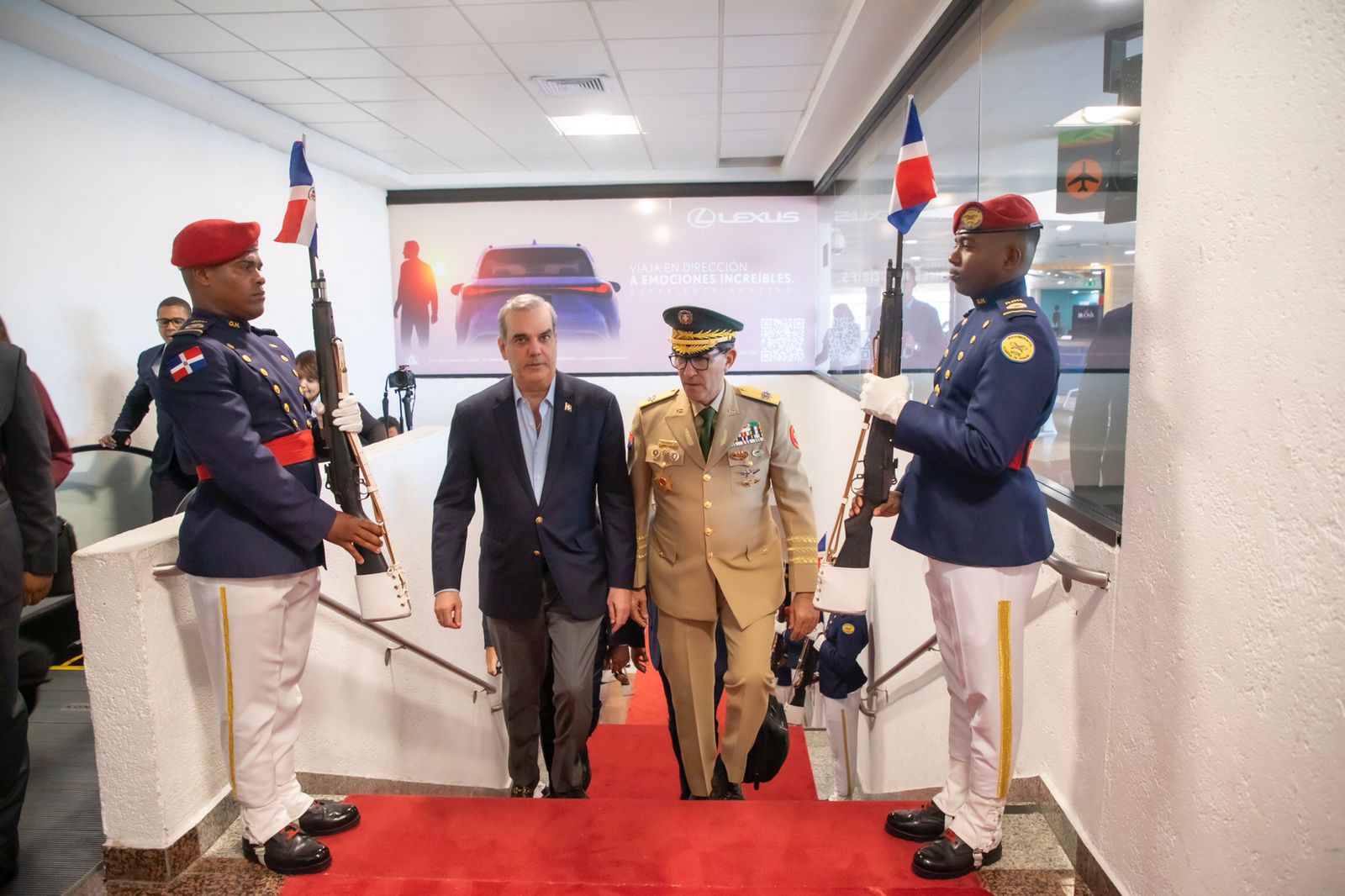 Presidente Abinader sale hacia Guyana con una comitiva oficial y empresarial