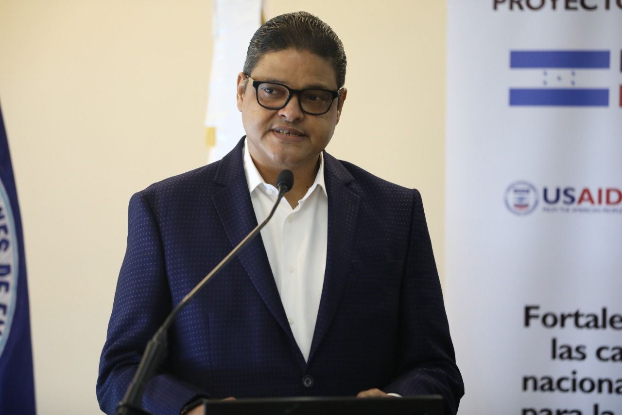 Juan Manuel Méndez estable tras ser sometido a cirugía este sábado