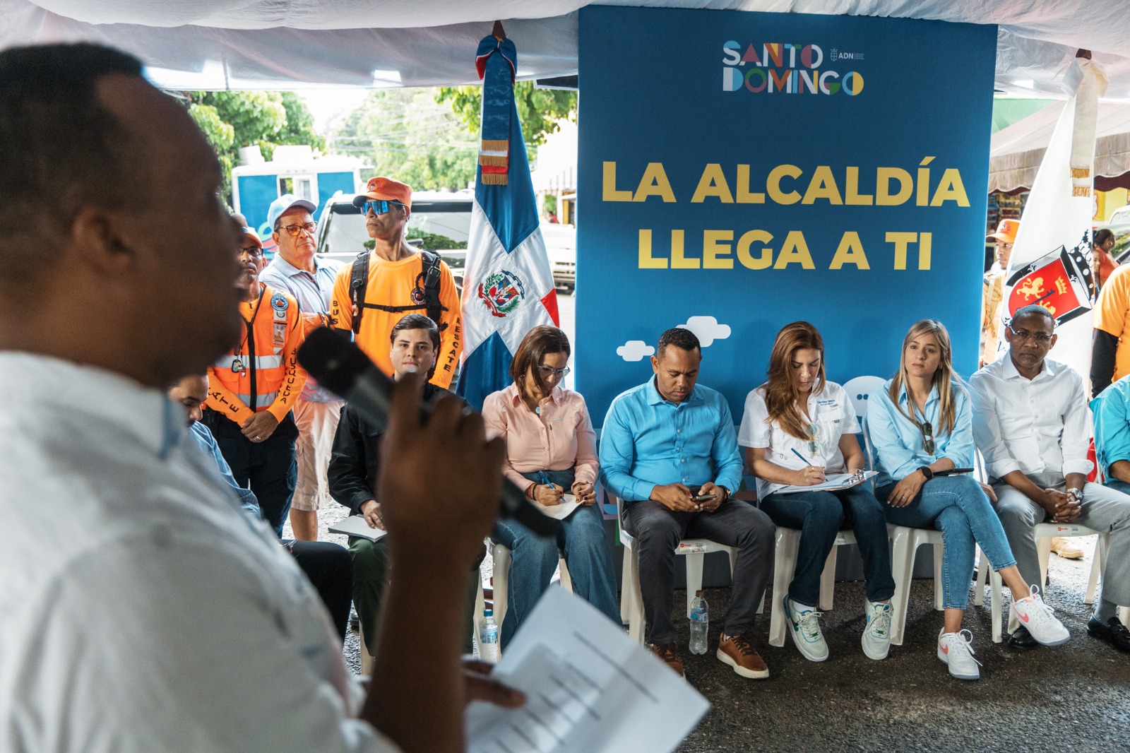 Carolina Mejía se reúne con comunitarios en Gualey en busca de mejorar la calidad de vida de los moradores del sector