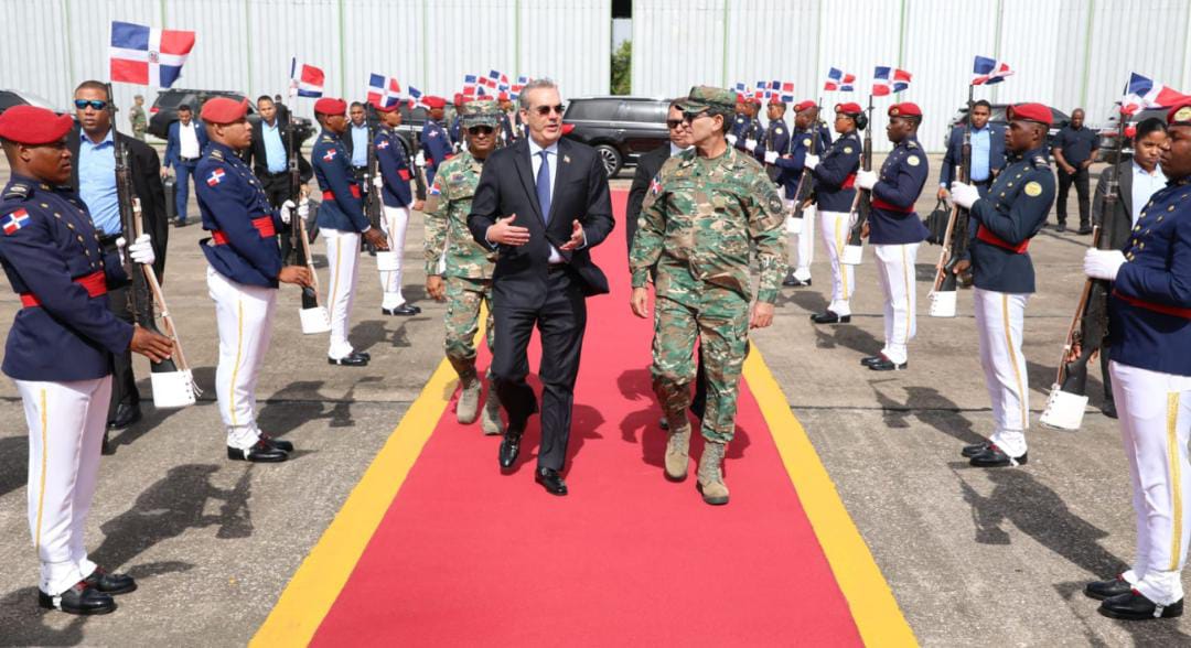 Abinader parte hacia Bruselas para participar en la III Cumbre Celac