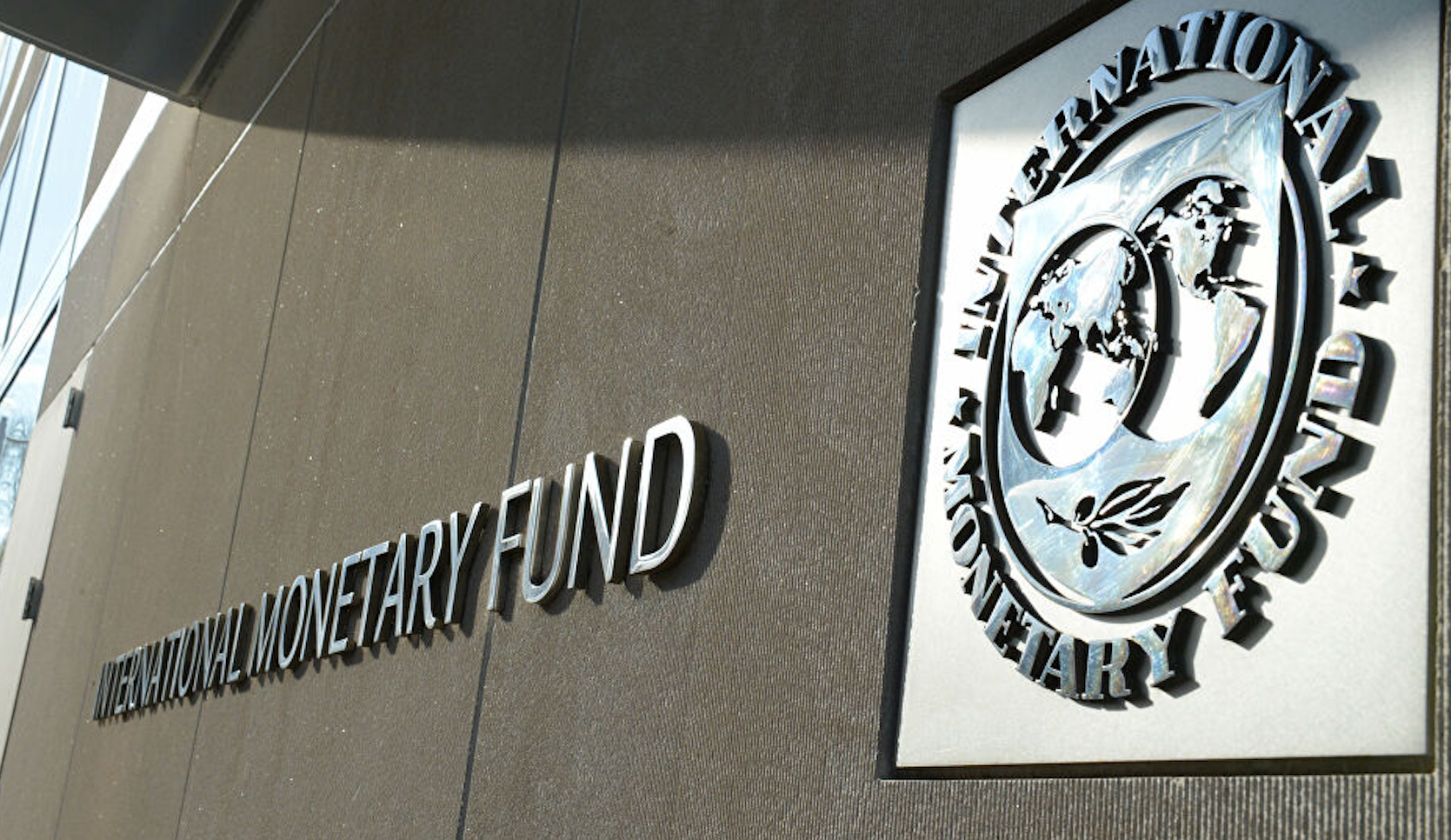 FMI recomienda a RD enfocarse en mantener la estabilidad a corto plazo