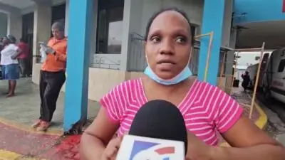 Madre de estudiante que le fue cercenada una mano en SPM pide justicia; dice lo amenazaron por las redes sociales