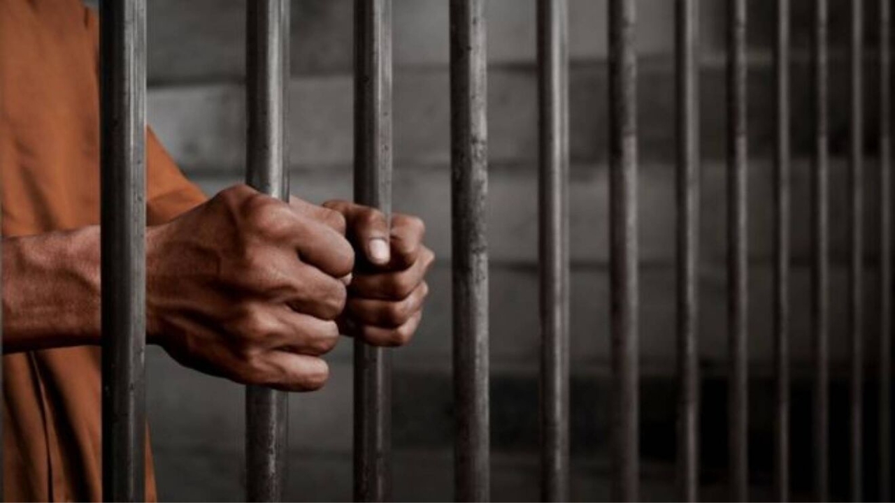 Condenan a prisión perpetua a un hombre por matar a una policía y a un civil en Nicaragua