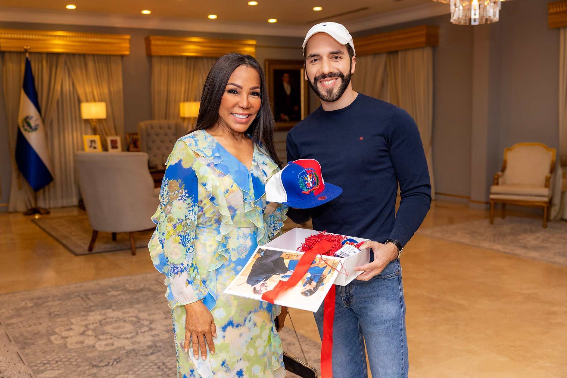Nayib Bukele inicia preparativos del Miss Universo 2023; se reúne con Magali Febles