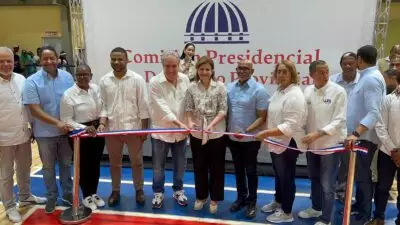 Vicepresidenta Raquel Peña entrega remozado polideportivo de Haina