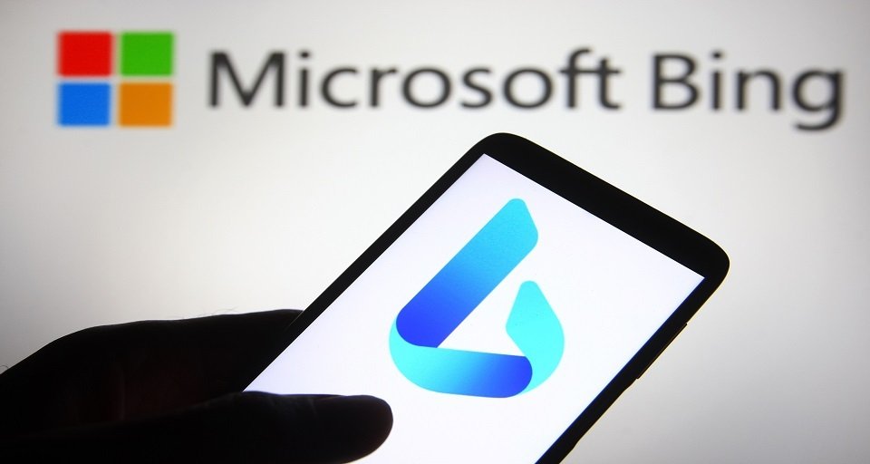 El chatbot con IA de Microsoft se puede usar ahora en los navegadores de Google y Apple