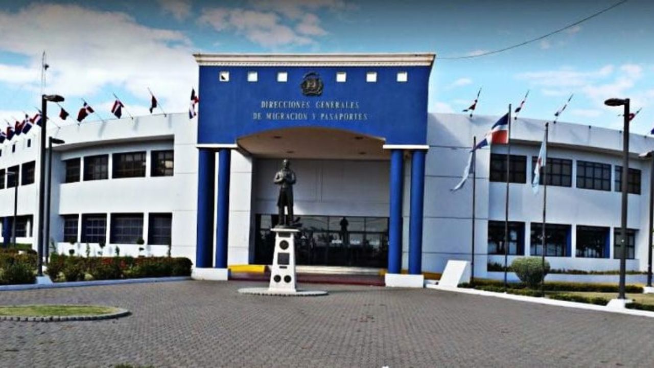 Pasaporte extiende horario para agilizar los procesos
