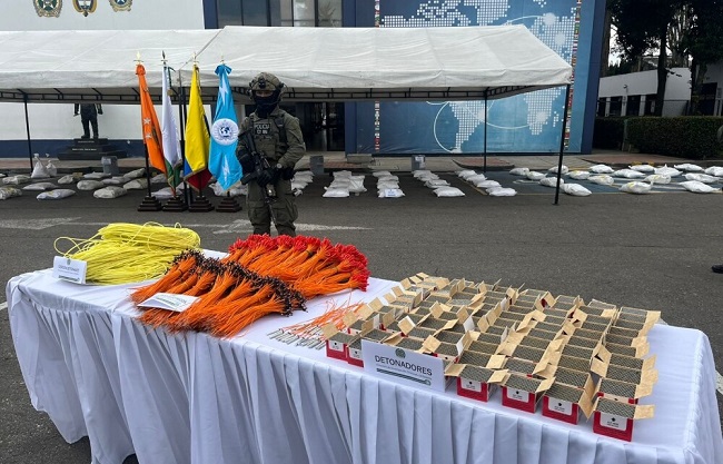 Bogotá: incautan tres toneladas sustancias usadas para fabricar explosivos