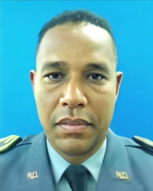 Velan restos de primer teniente de la PN asesinado en SDE