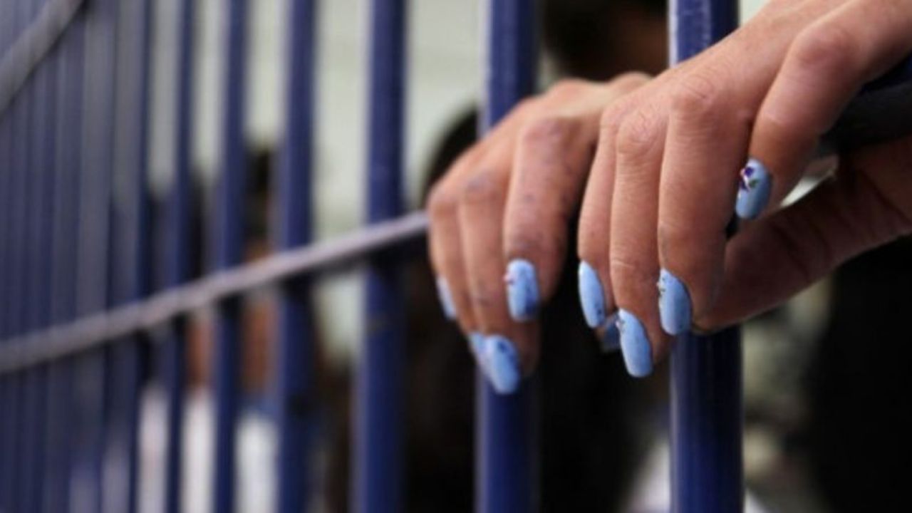 Mujer sentenciada a 18 años de cárcel por estafar más de 3 millones de fondos en EE.UU.
