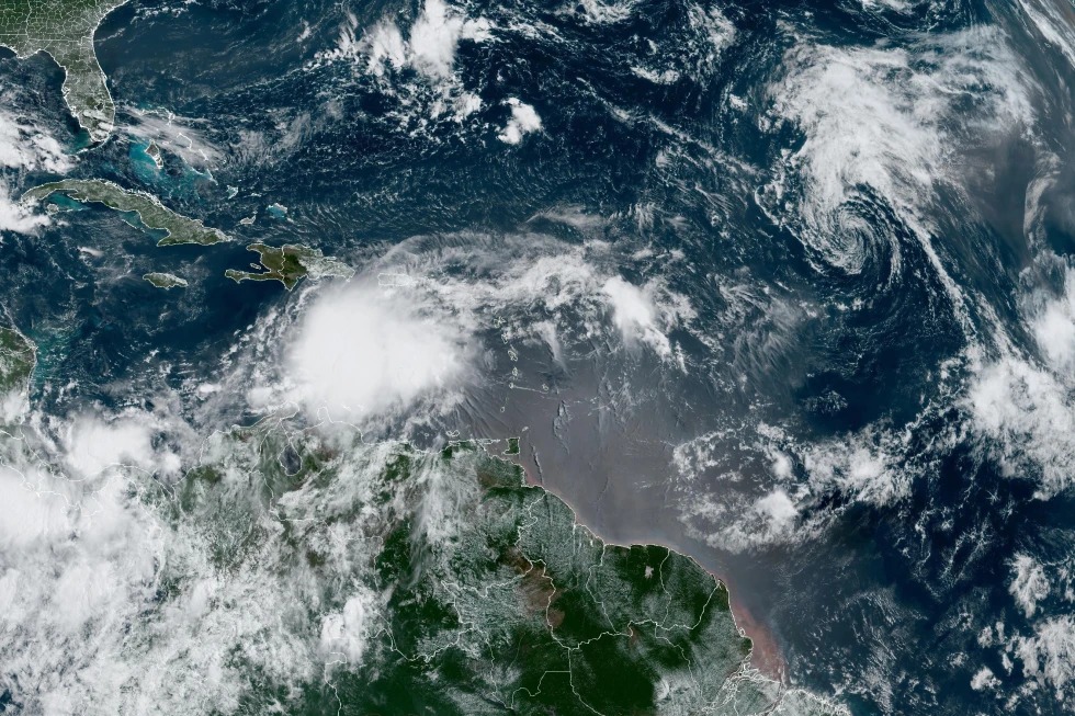 Haití espera a Franklin en alerta amarilla