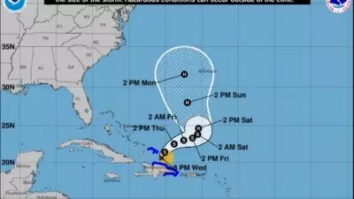 Franklin se encuentra en el Atlántico a 90 km de Puerto Plata