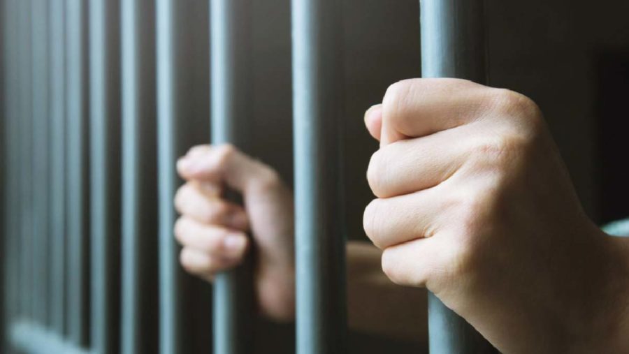 Dictan prisión preventiva a profesor acusado de abuso sexual contra menor