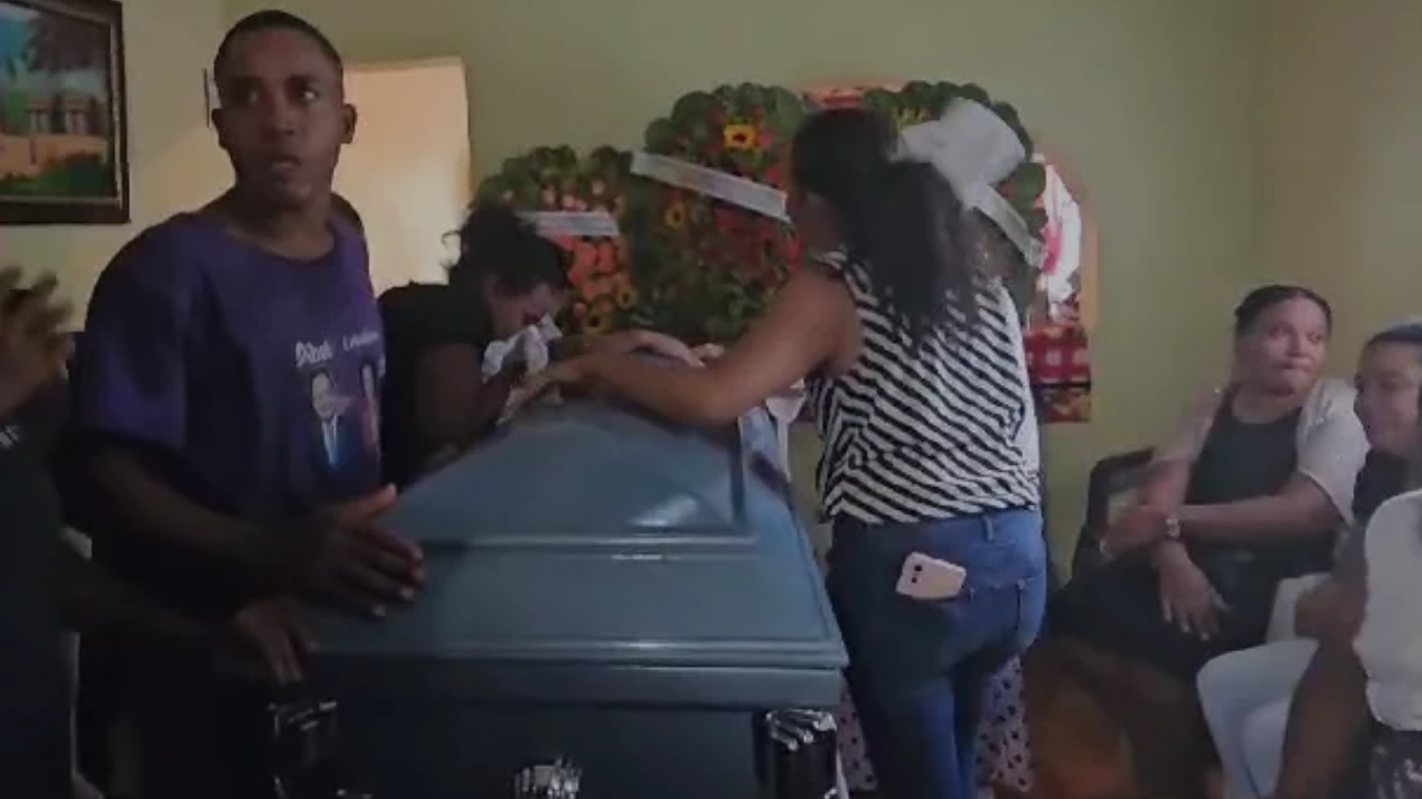 Velan restos de víctima 38 en explosión de San Cristóbal