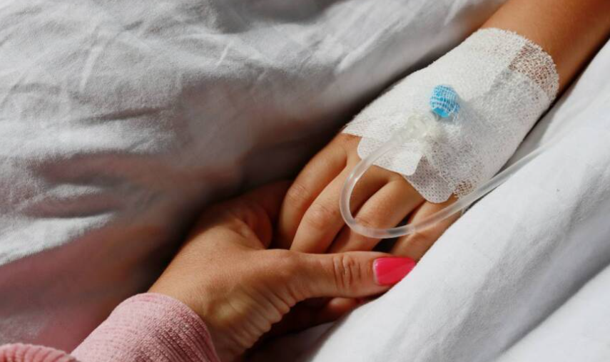 Picadura de mosquito interrumpe sueños de una niña de convertirse en médico