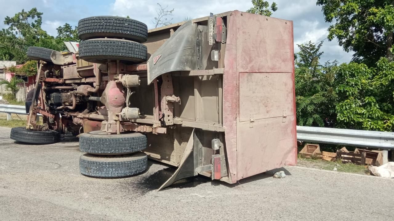 Dos muertos y 23 heridos tras accidente de transito en Cuba