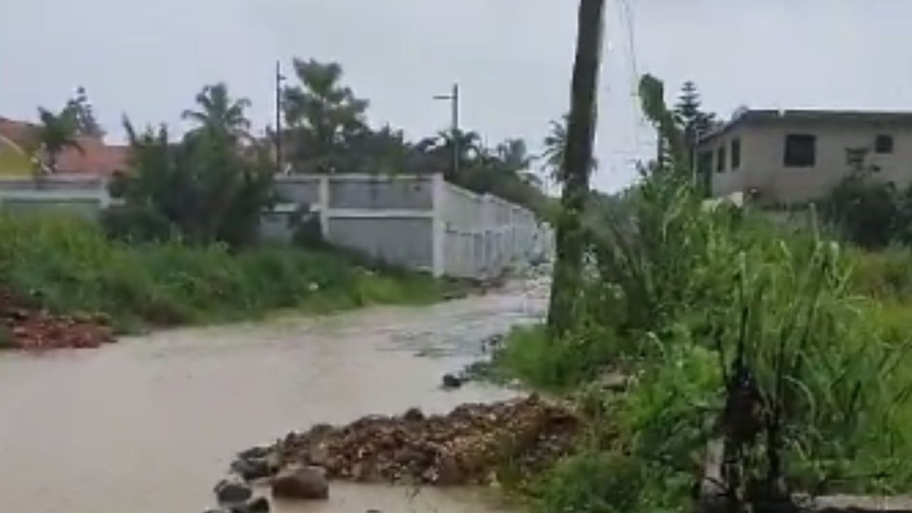 Denuncian agua estancada en el sector la Unión