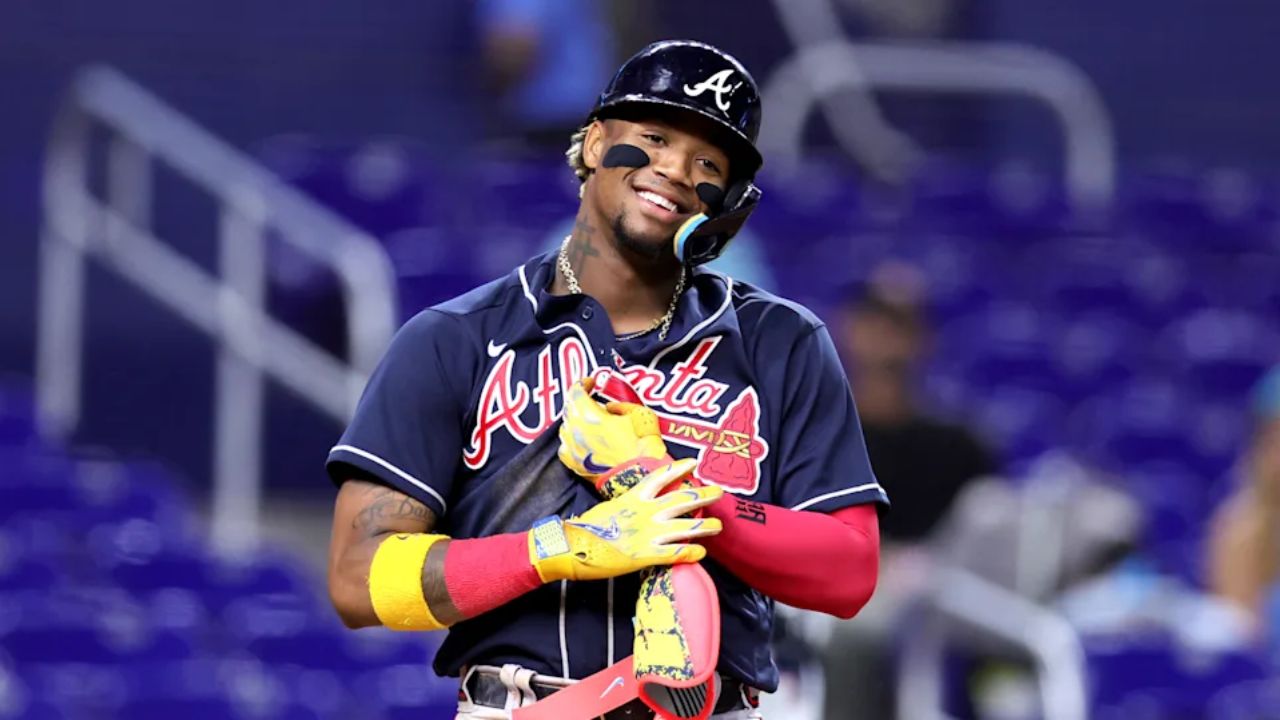 Ronald Acuña ingresa en el club 40-40 con jonrón en triunfo de los Bravos