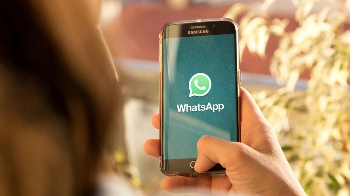 ¿Qué significan las 3 palomitas azules que estrena WhatsApp?