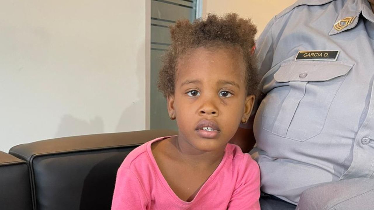 Reportan niña extraviada en Cristo Rey
