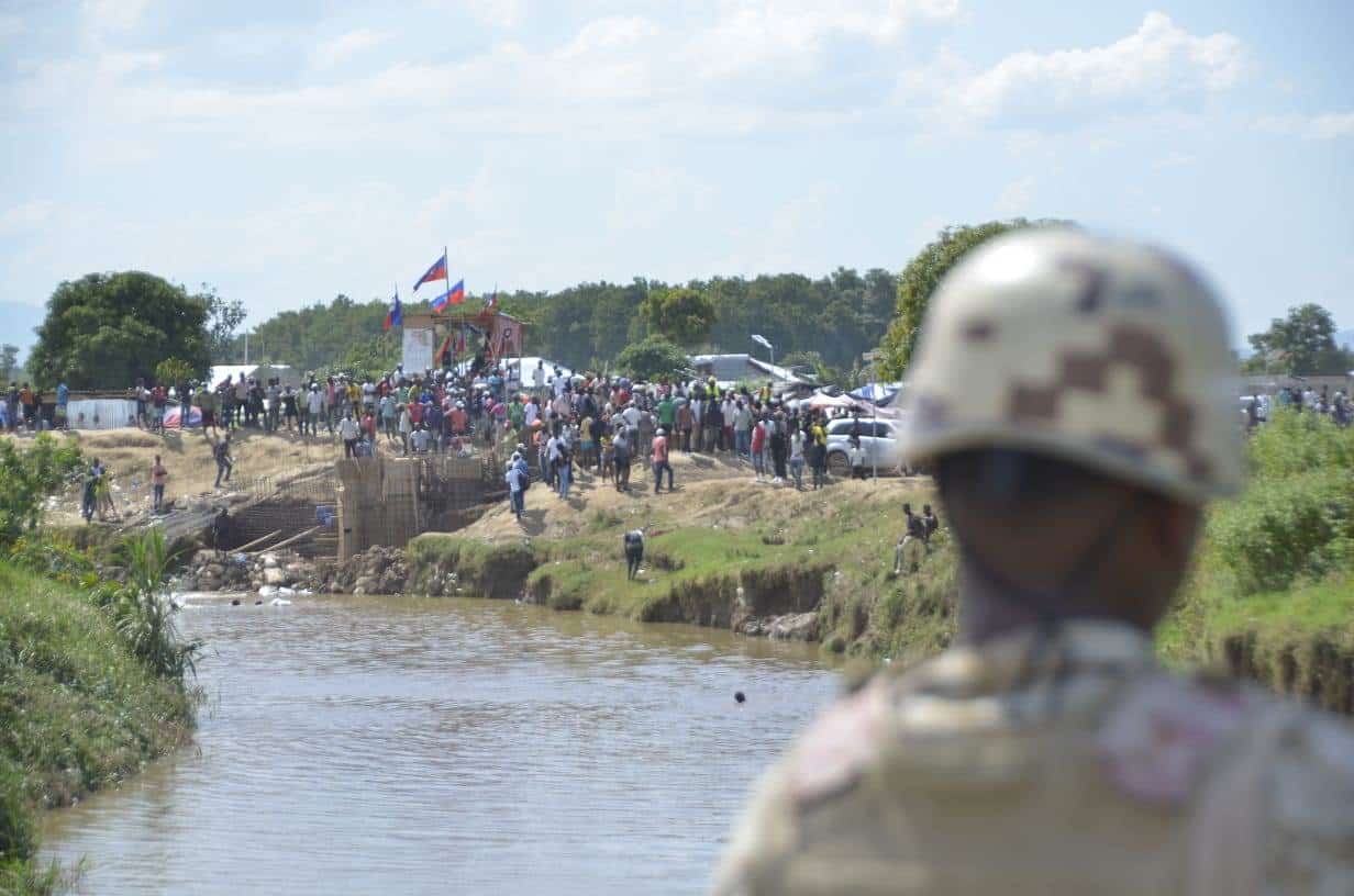 Valoran posible mediación de Francia en conflicto por canal en río Masacre