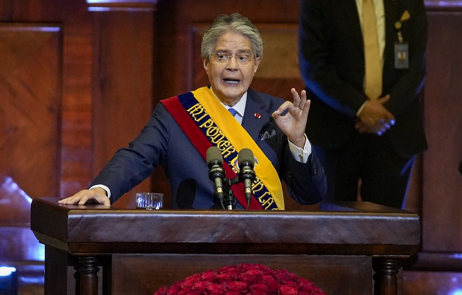 Liberan acusado de asesinato en un caso que salpica al cuñado del presidente de Ecuador