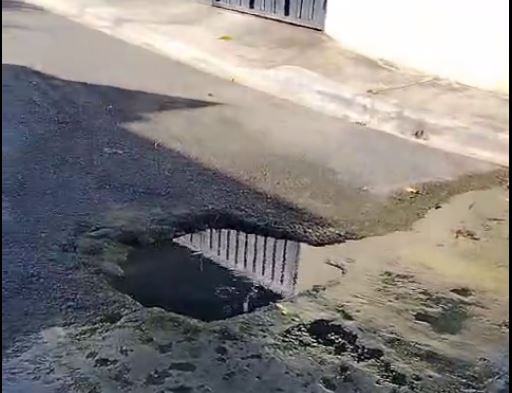 Denuncian estancamiento de agua en residencial Los Cerros afecta a residentes