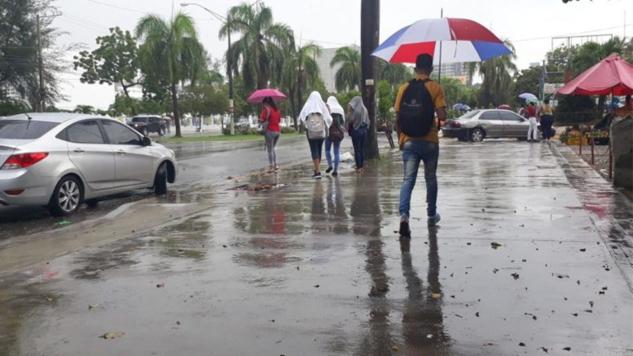 Tarde nublada con aguaceros por vaguada; 4 provincias en alerta