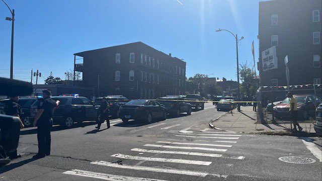 Reportan múltiples víctimas en un tiroteo en Massachusetts