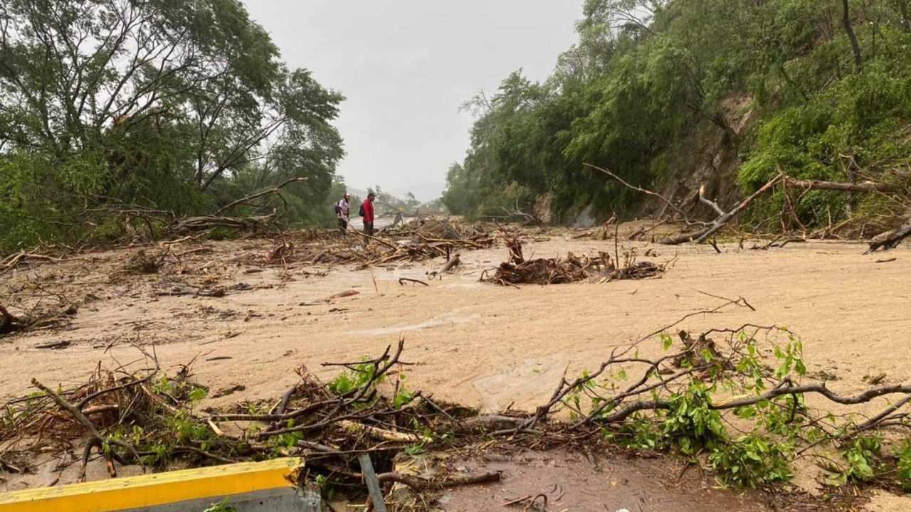 El huracán Otis rompe el récord de intensificación para un ciclón en México